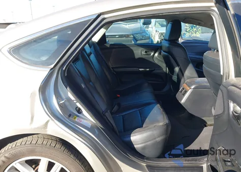 2013 Toyota Avalon Xle z USA, uszkodzony, nr VIN 4T1BK1EB6DU054397